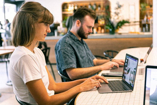 谷歌Google推廣容易嗎？企業(yè)做好全球貿易真的有通用網(wǎng)站？